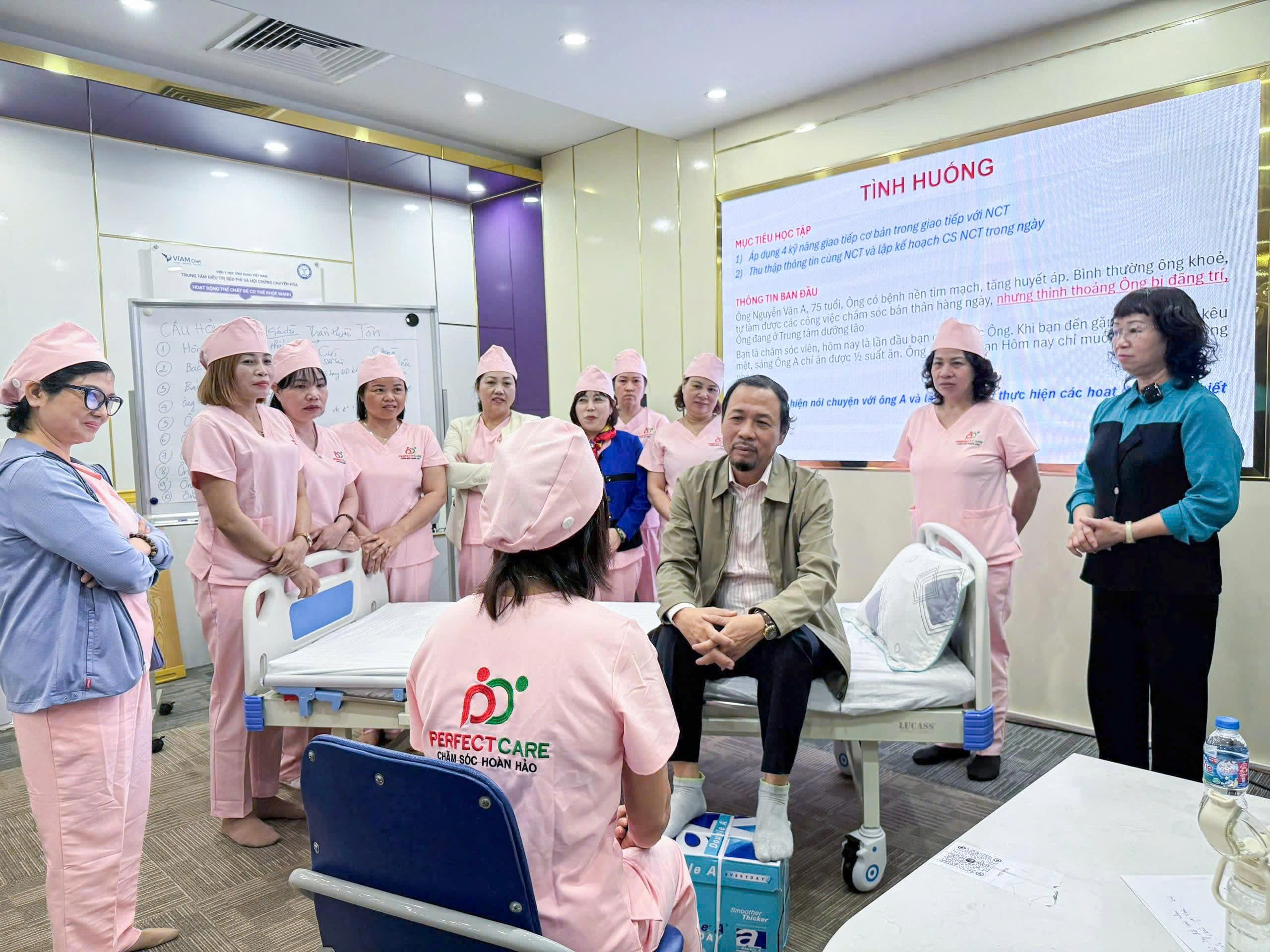 Tổng kết chương trình tập huấn Nhân viên chăm sóc người cao tuổi và người bệnh (Hà Nội 16,17/03/2026)